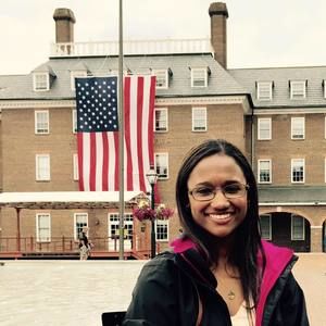 Meet your Posher, Leah